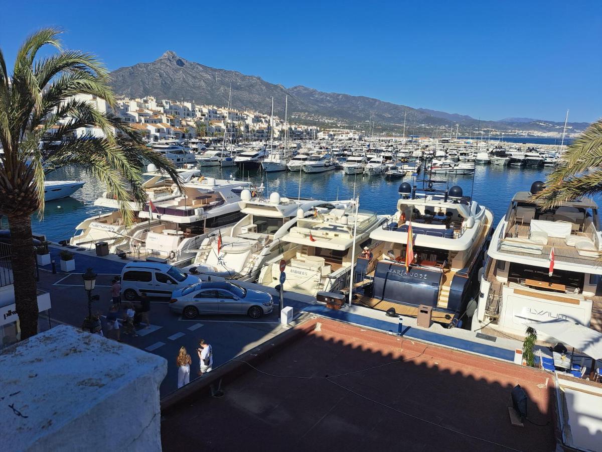 Privado 1a Linea Puerto Banus. Atico Enorme, Vistas Increibles Maison d'hôtes